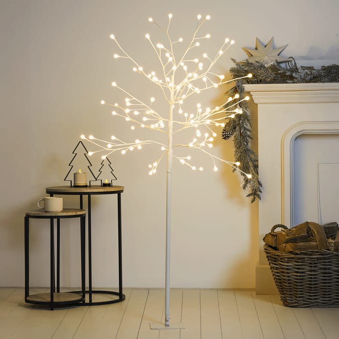 Prestige Mains Operated 120 LED Berry Tree