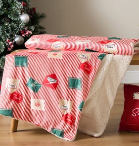  The Lifestyle Edit Letters To Santa Sherpa Throw 