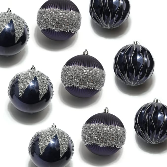 Festive Feeling Premium Bauble Set
