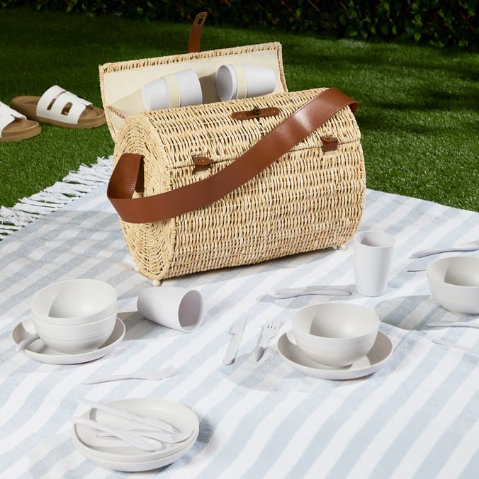 The Lifestyle Edit Coastal Retreat Picnic Basket