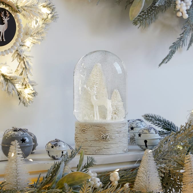 Nordic Spirit Stag Scene Snowglobe