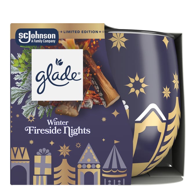 Glade Festive Scented Candle 108g - Winter Fireside Nights