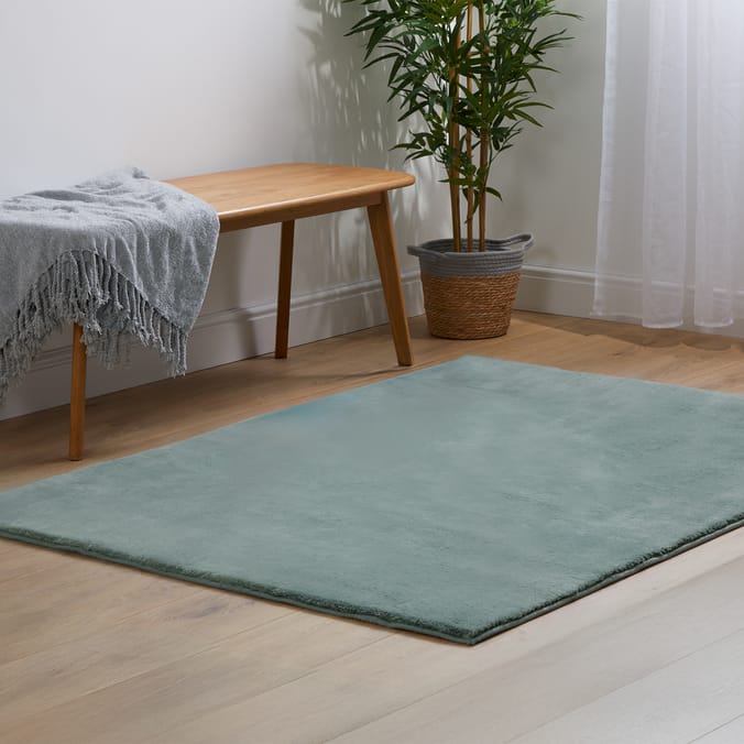 Home Collections Faux Fur Rug