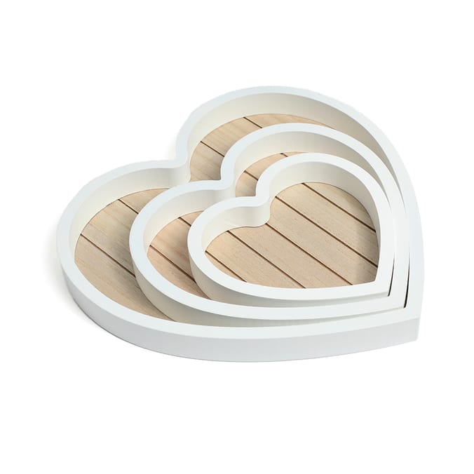 Home Collections Hamptons Wooden Heart Trays 3 Pack
