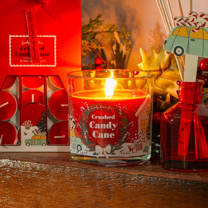 Candy Cane Lane Scented Candle 350g - Crushed Candy Cane