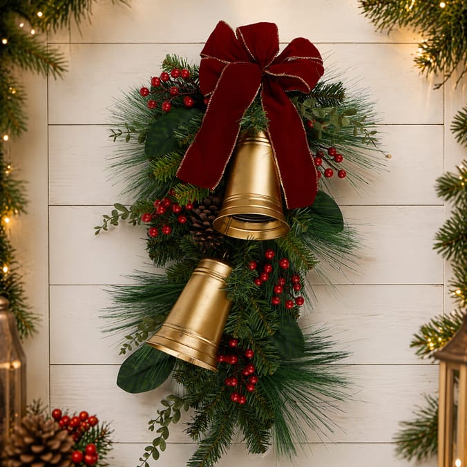 Festive Feeling Bell Swing Christmas Garland