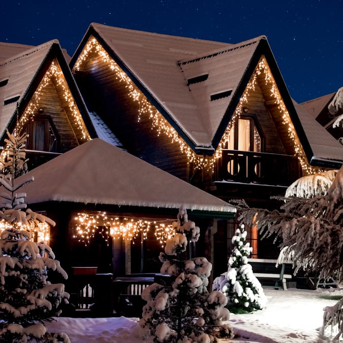 Prestige Mains Operated 1000 LED Gutter Icicle Lights