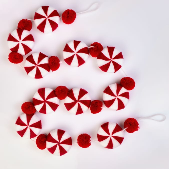 Winter Charm Candy Sweet Garland