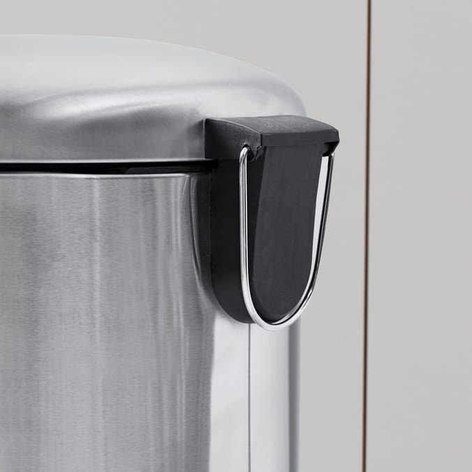 Home Collections 30 Litre Pedal Bin - Silver