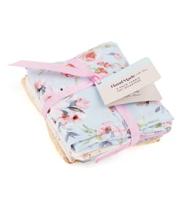 Hand Made With Love Fabric Fat Quarters 5 Pack - Pretty Floral