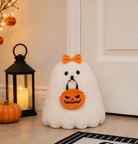 Hallow Scream Gretta The Ghost Door Stop