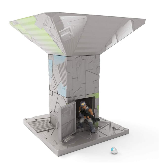 Fortnite Port-A-Fort & Exclusive Figure Play Set