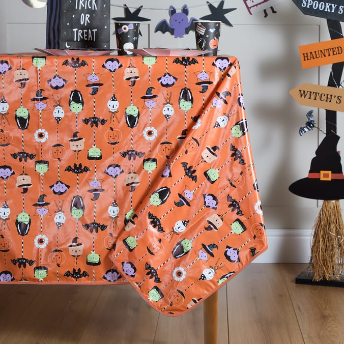 Hallow Scream Wipe Clean Table Cover - Halloween Bear