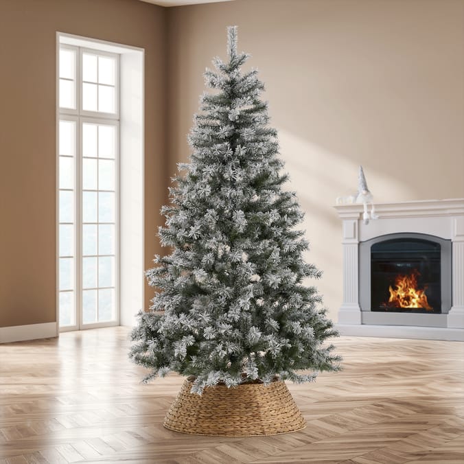Festive Feeling Christmas Tree 7ft - Snowy