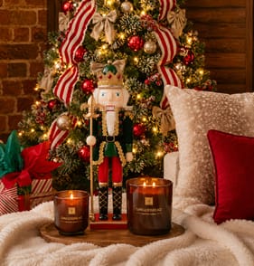 Festive Feeling Wooden Christmas Nutcracker 38cm - Green