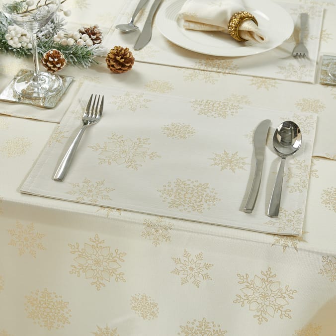 Home Collections Jacquard Placemat 4 Pack Snowflake | Home Bargains