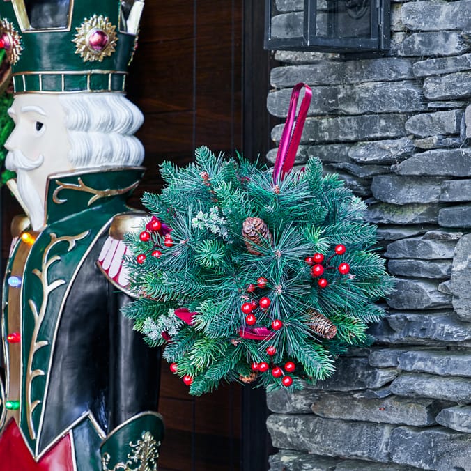 Festive Feeling Hanging Christmas Kiss Ball