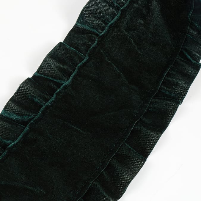 Festive Feeling Velvet Ruffle Roll Fabric