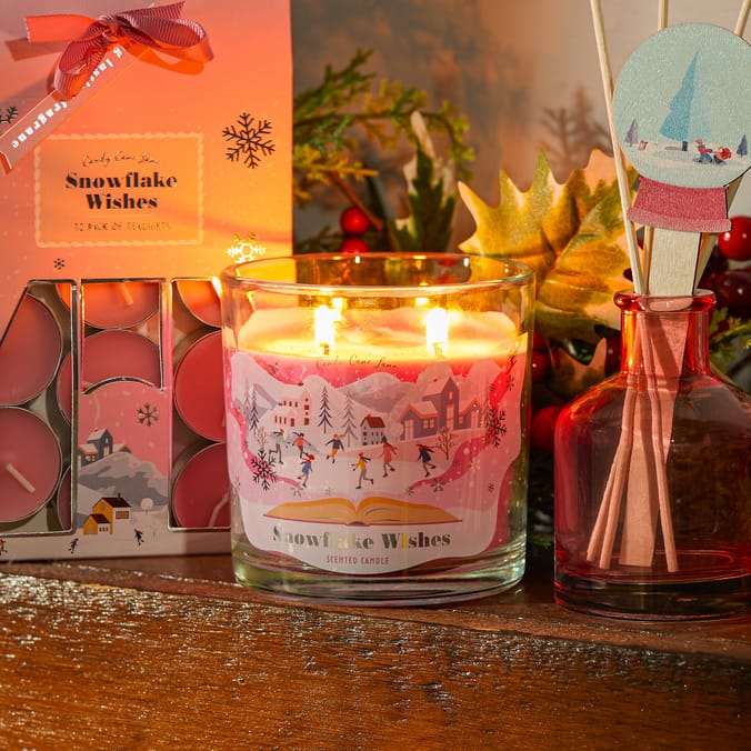 Candy Cane Lane Candle 350g -  Snowflake Wishes