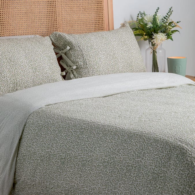 Hinch Home Ditsy Leaf Duvet Set