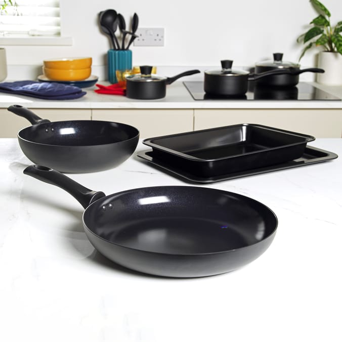 Russell Hobbs 30cm Frypan