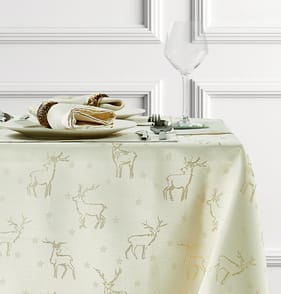 Winter Charm Jacquard Tablecloth 229x137cm - Gold