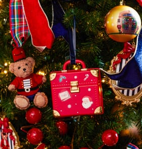 The Lifestyle Edit Timeless Christmas Suitcase Decoration - Red