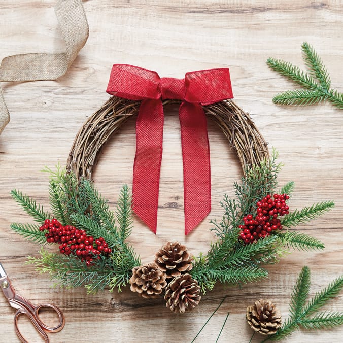 Festive Feeling Make Your Own Wreath Kit