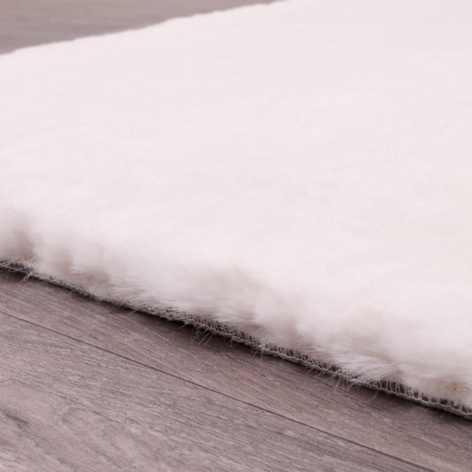 Luxe Plain Faux Fur Rug - Ivory