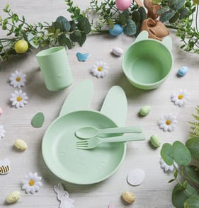 Hoppy Easter Dinnerware Set 5 Piece - Green 