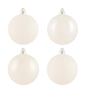 Festive Feeling 15cm Christmas Bauble 4 Pack - White