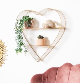 Home Collection Metal Wire Heart Shelf - Gold