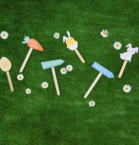 Happy Easter Egg Hunt Stakes 6 Pack