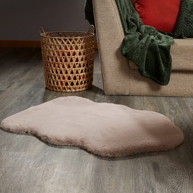 Home Collections Faux Fur Taupe Rug