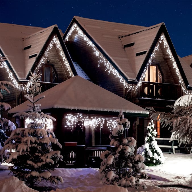 Prestige Mains Operated 600 Gutter Icicle Lights