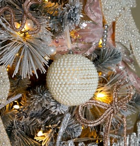 Winter's Tale Pearl Style Bauble 4 Pack