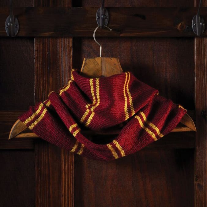 Harry Potter Gryffindor Cowl Kit