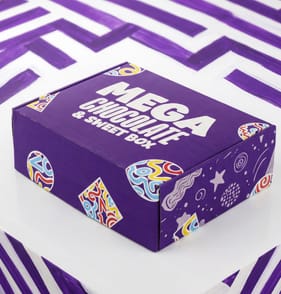 Mega Chocolate & Sweet Box 934g