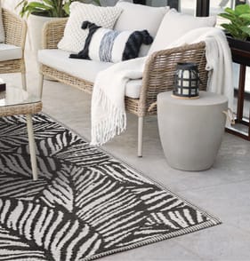 The Outdoor Living Collection Garden Rugs 150 x 240cm - Black Leaf