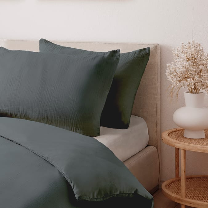 The Threadery Lila Duvet Cover Set