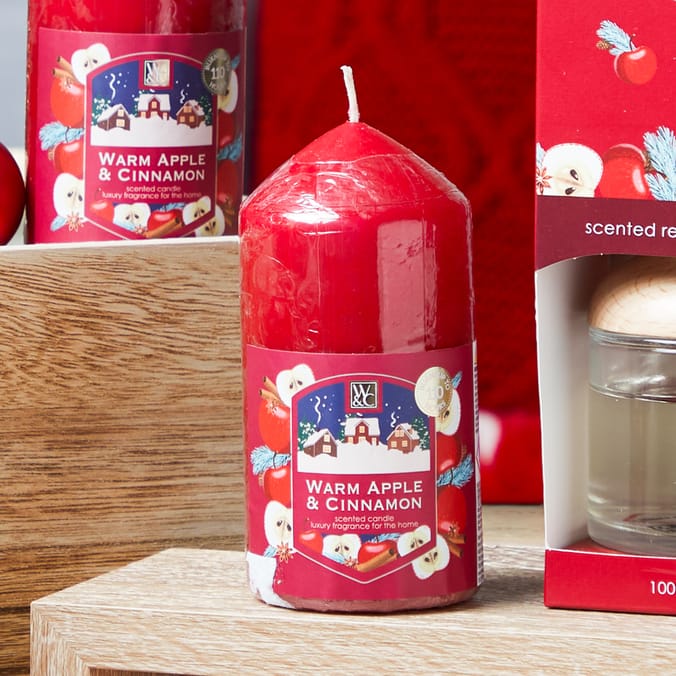Wickford & Co Warm Apple & Cinnamon Pillar Candle
