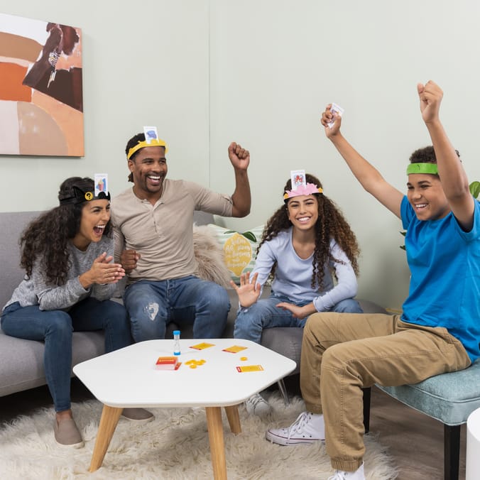 Hedbanz Family Board Game