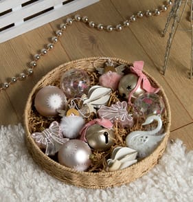 Winter's Tale Christmas Baubles 15 Pack