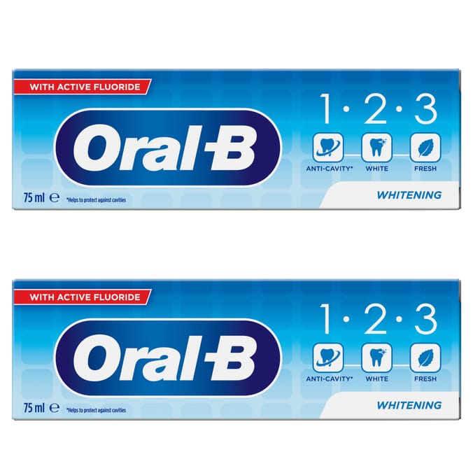 Oral-B Whitening Toothpaste 75ml x2