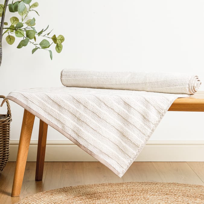 Home Collections Luxury Super Soft Hand Towel