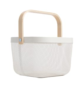 Home Collections Mesh Basket With Wooden Handle - White