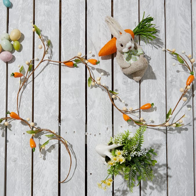 Hoppy Easter 1.5 Easter Garland - Carrot