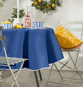 The Outdoor Edit Traveller's Bazaar Round PVC Tablecloth - Blue