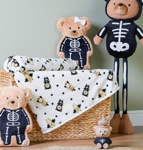 Hallow Scream Bear Print Throw