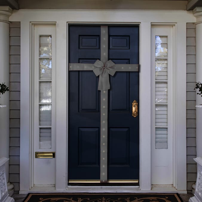 Festive Feeling Light Up Door Bow